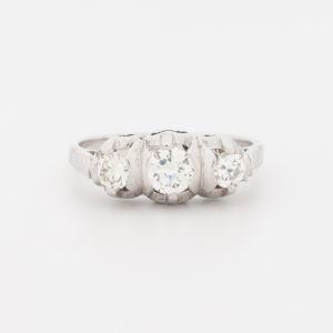 Anillo tresillo antiguo de oro blanco de 18K - Imagen 1