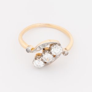 Anillo tresillo antiguo de oro blanco y amarillo de 18K - Imagen 2