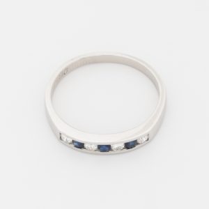 Anillo medio cintillo de oro blanco de 18K - Imagen 2