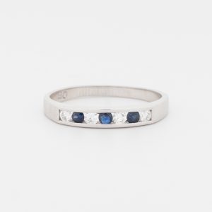 Anillo medio cintillo de oro blanco de 18K - Imagen 1