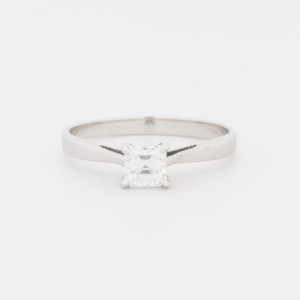 Anillo solitario de oro blanco de 18K - Imagen 1