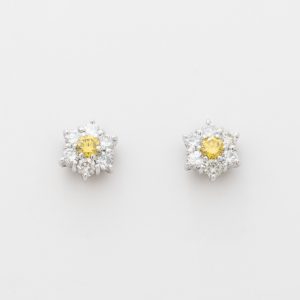 Aros flor de oro blanco de 18K - Imagen 1