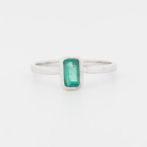 Anillo de oro blanco de 18K - Imagen 1