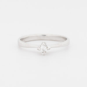 Anillo solitario de oro blanco de 18K - Imagen 1